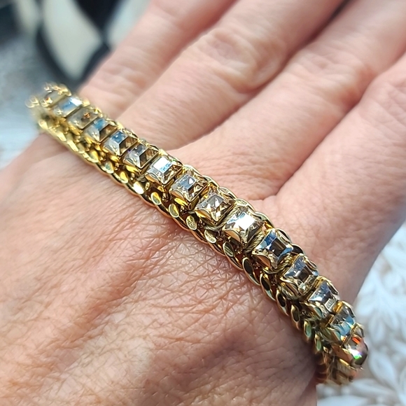 Henri Bendel Emerald-Cut CZ Gold-plated Tennis Bracelet πΎ DAZZLING! - Picture 9 of 12